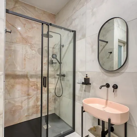 Stylish 1br In Sliema, With Private Terrace דירה סליאמה